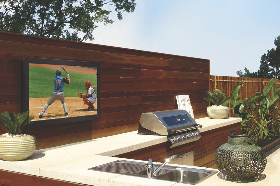 4 Ways Smart Home Controls Can Simplify Outdoor Entertainment